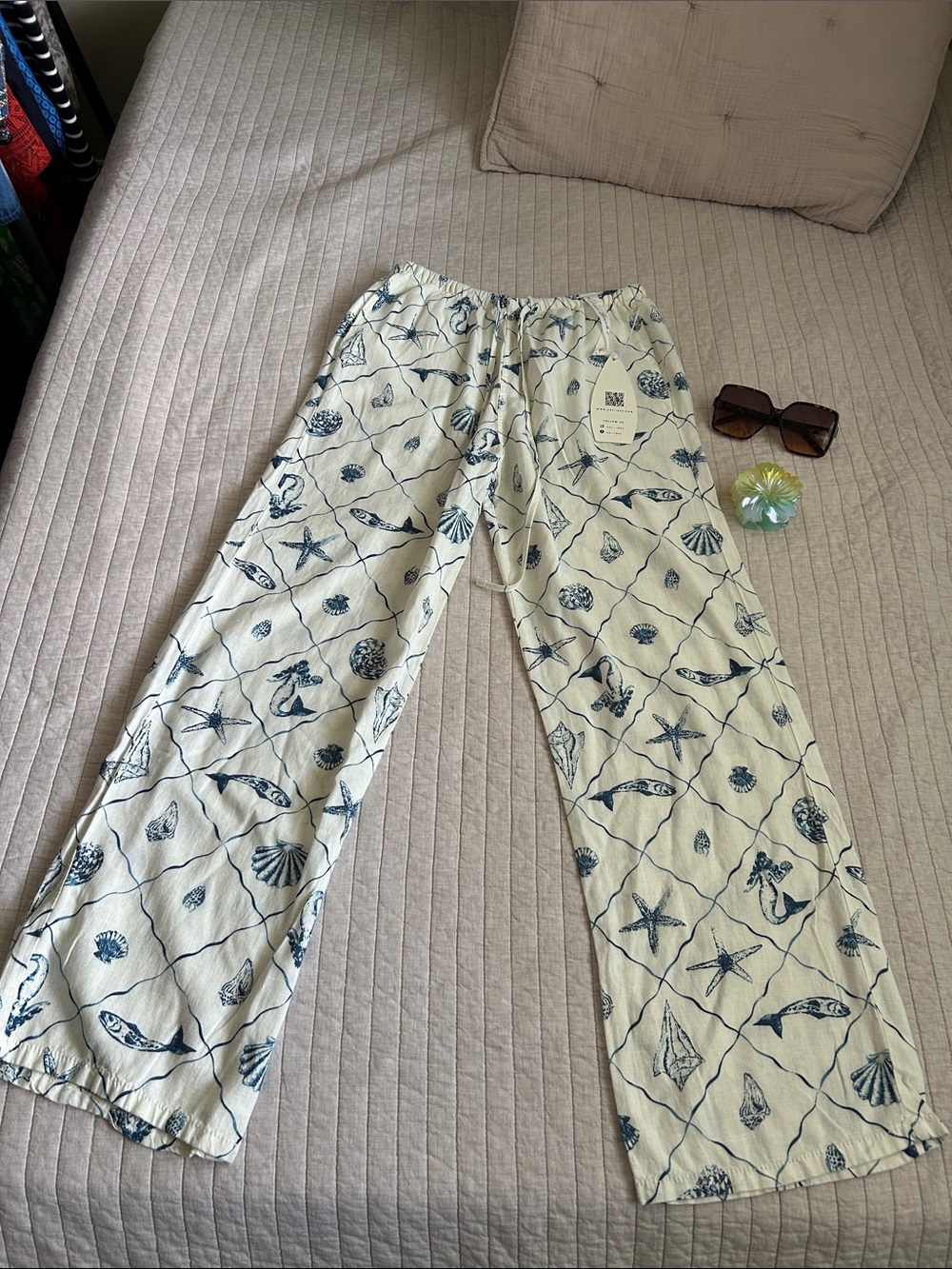 Anthropologie Wide Leg Beach Print Pants in Cream and Navy